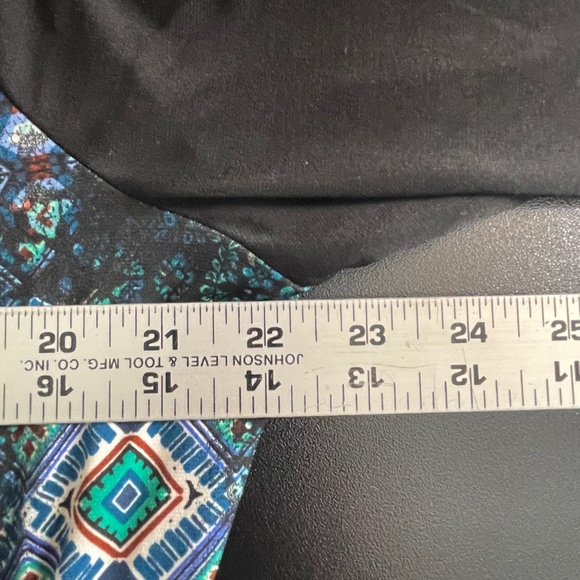 Women’s “N Touch XL Open Front Black/Blue Top - Picture 12 of 12